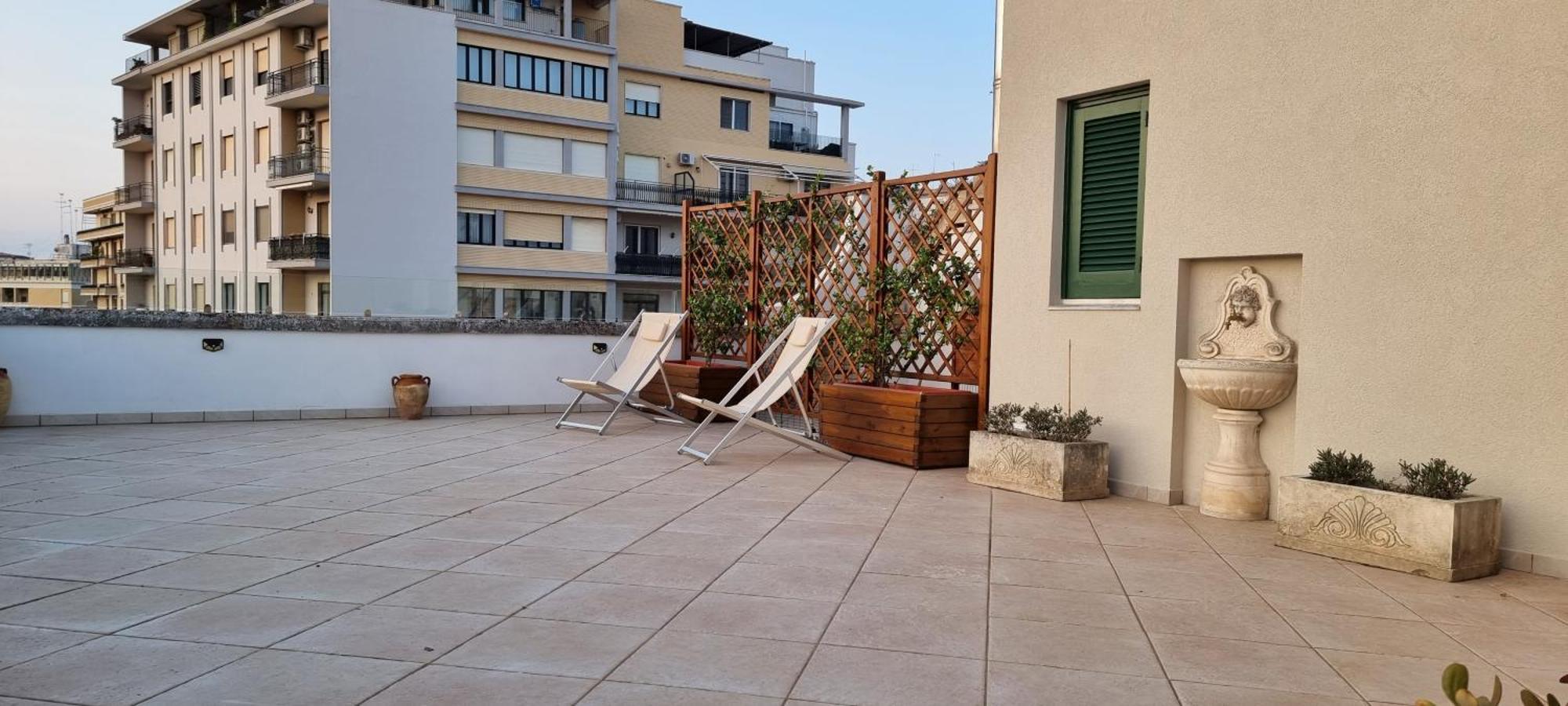 לצ'ה The Golden Hour, Luxury Apartment With A Panoramic View מראה חיצוני תמונה