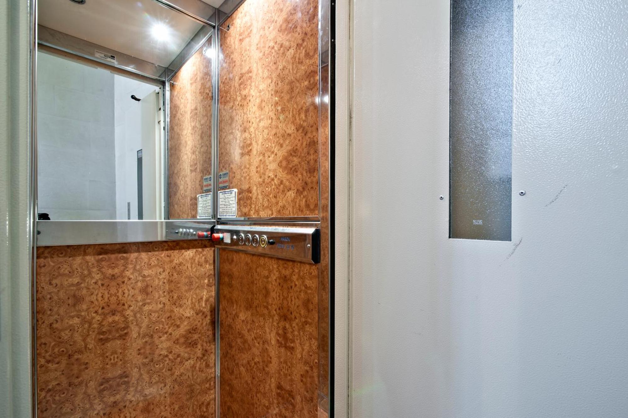 לצ'ה The Golden Hour, Luxury Apartment With A Panoramic View מראה חיצוני תמונה
