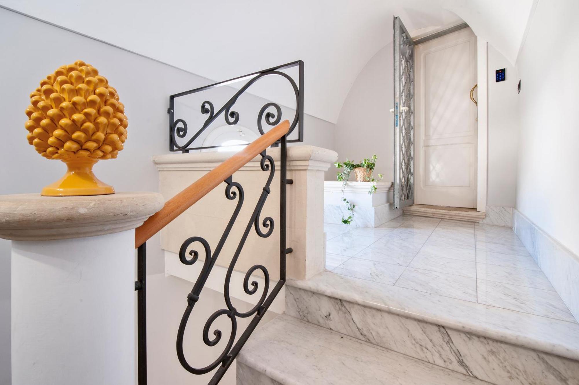 לצ'ה The Golden Hour, Luxury Apartment With A Panoramic View מראה חיצוני תמונה