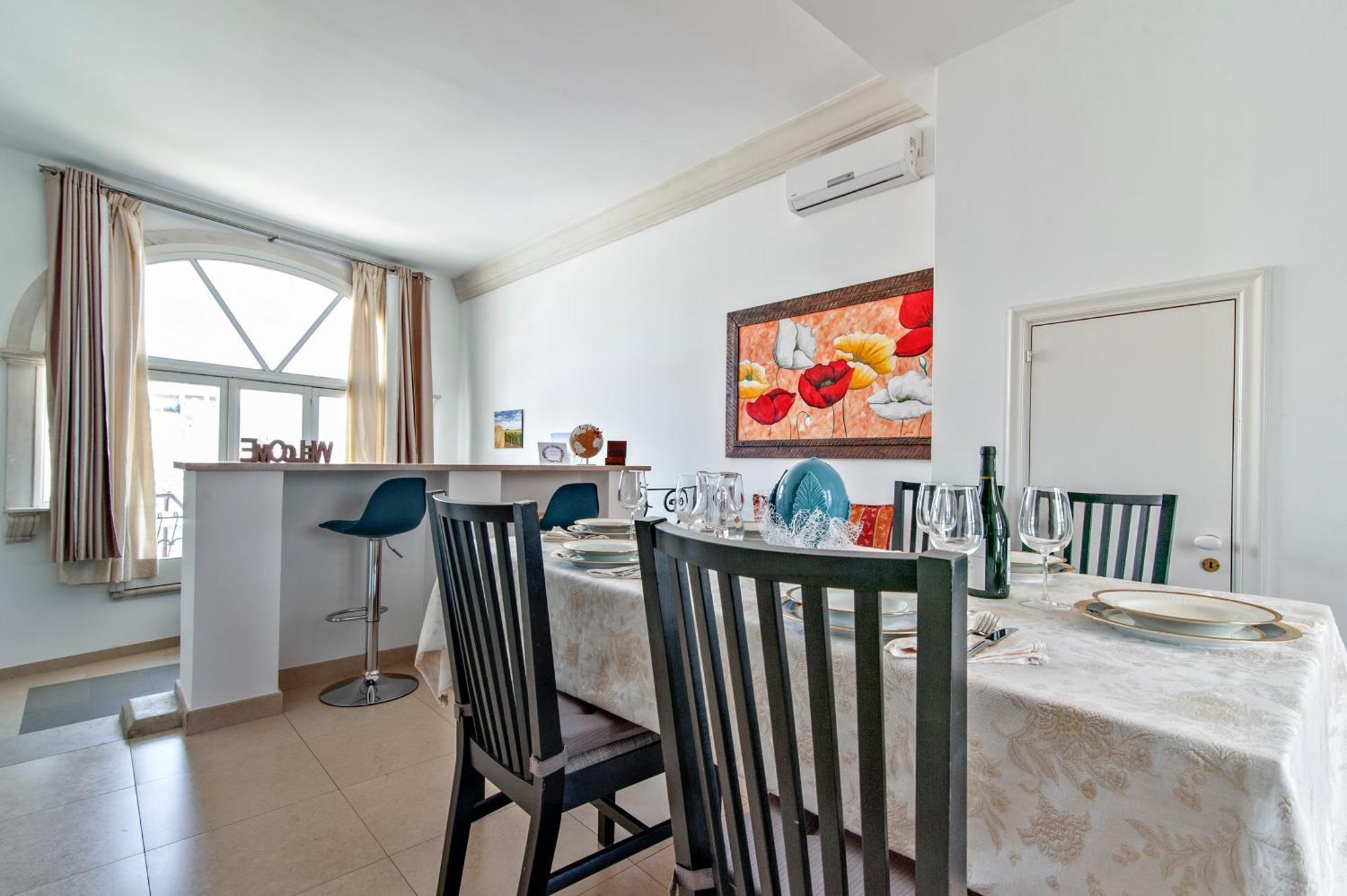 לצ'ה The Golden Hour, Luxury Apartment With A Panoramic View מראה חיצוני תמונה