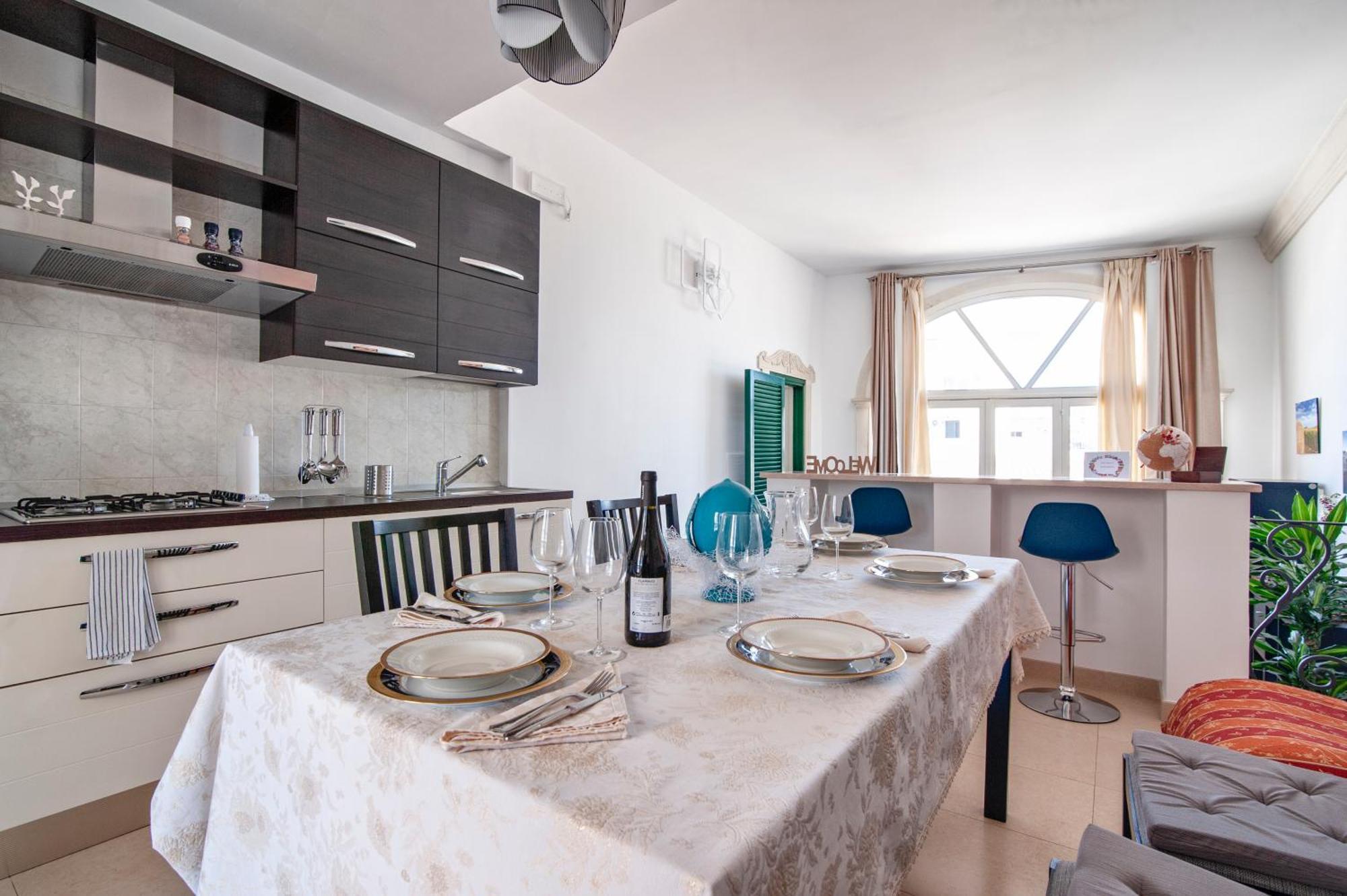 לצ'ה The Golden Hour, Luxury Apartment With A Panoramic View מראה חיצוני תמונה