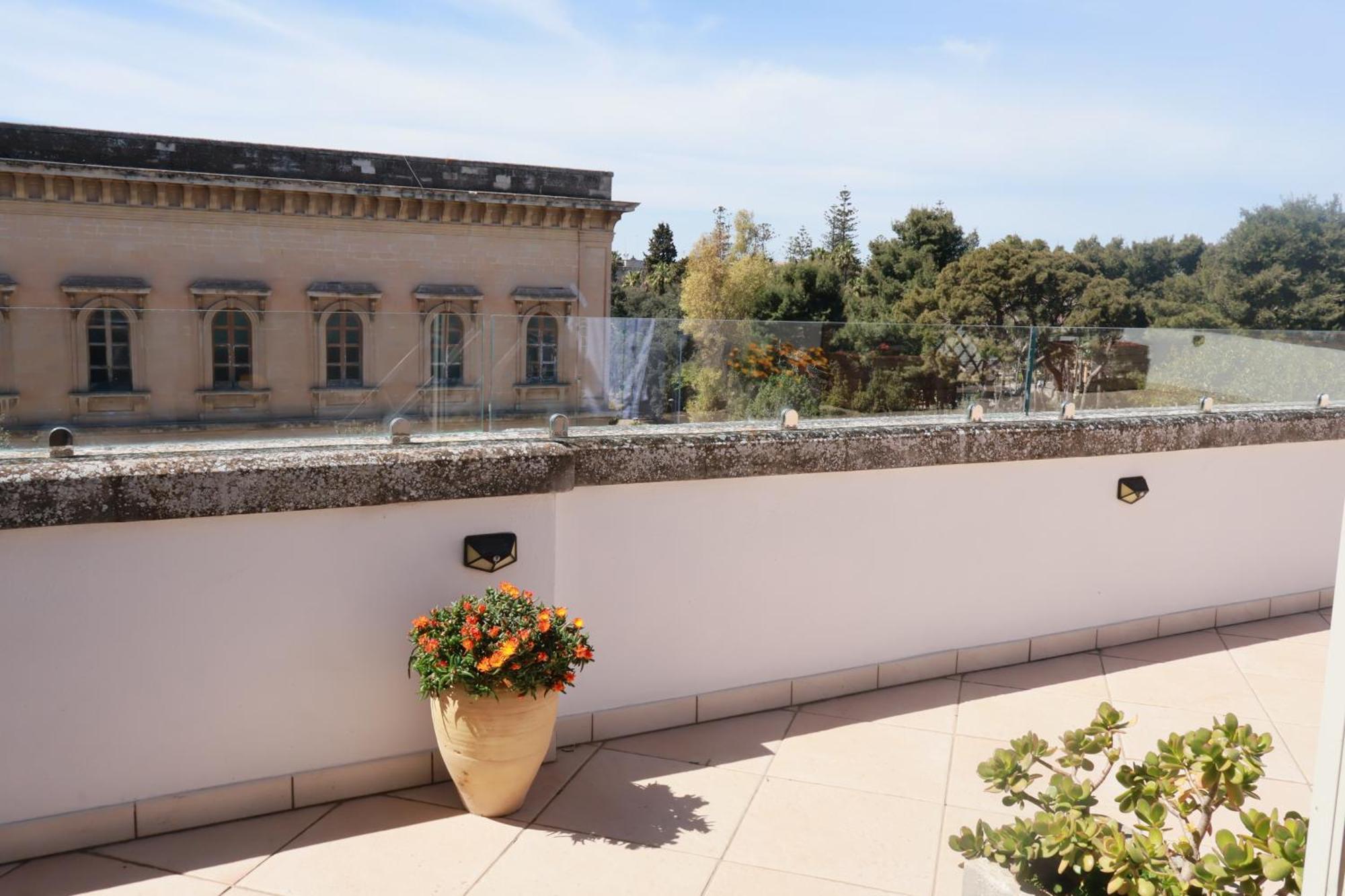 לצ'ה The Golden Hour, Luxury Apartment With A Panoramic View מראה חיצוני תמונה